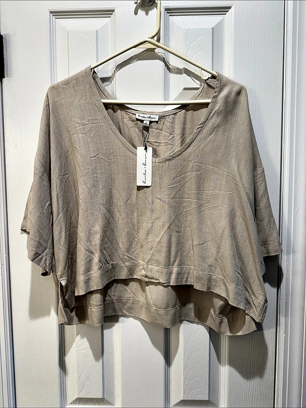 10Layered Hem Tunic in Taupe Size Medium NWT